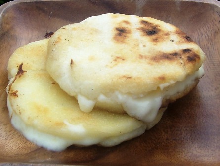 arepa-rellena-de-queso-045.jpg