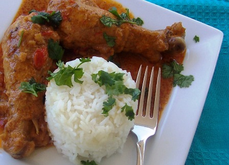 Chicken with Coconut Sauce or Pollo en Salsa de Coco