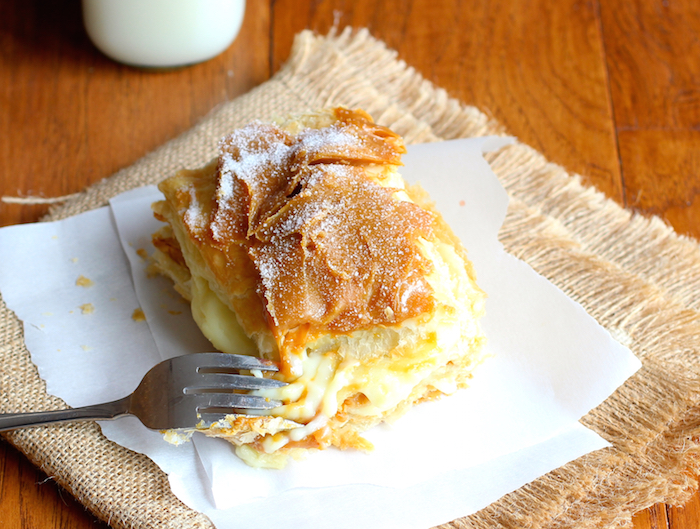 Milhojas con Arequipe (Colombian Dulce de Leche Pastry) My Colombian