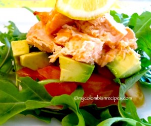Ensalada de Salmón y Aguacate (Salmon and Avocado Salad)