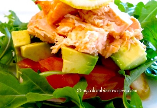 Ensalada de Salmón y Aguacate (Salmon and Avocado Salad)