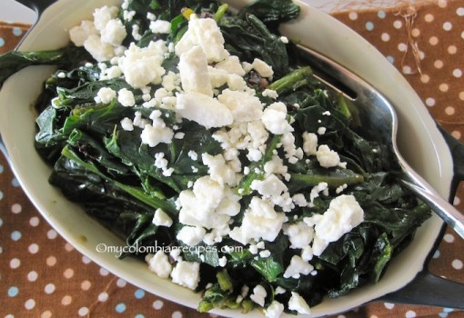 Espinacas Guisadas (Colombian Braised Spinach)