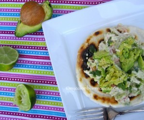 Arepa Reina Pepiada (Arepa with Shredded Chicken and Avocado)