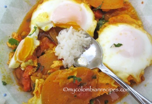 Sudado o Sudao de Huevo (Colombian-Style Egg Stew)