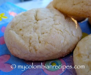 Panderos (Colombian Yuca Starch Cookies)