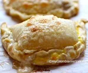 Empanadas de Bocadillo con Queso (Guava Paste and Cheese Empanadas)