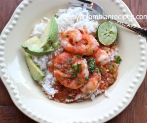 Guisado de Camarones (Shrimp in Creole Tomato Sauce)