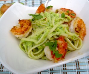 Pasta with Avocado Sauce and Garlic Shrimp