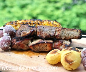 Chuzos o Pinchos de Cerdo (Colombian Grilled Pork Skewers)