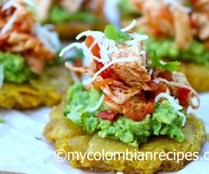 Patacones with Shredded Chicken and Avocado (Patacones con Pollo Desmechado y Aguacate)