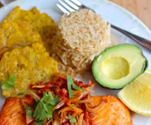 Pescado a la Criolla (Fish with Creole Sauce)