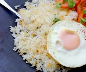 Pegao de Arroz o Pega (Crispy White Rice)