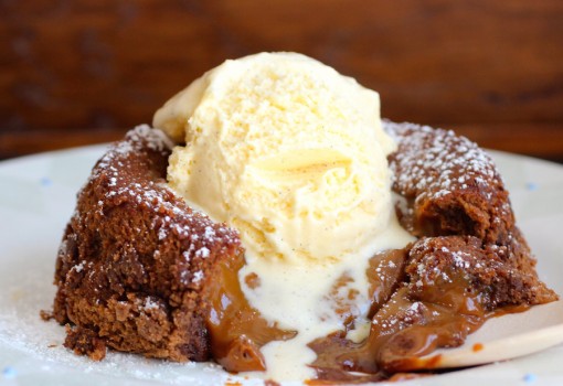 Chocolate-Dulce de Leche Lava Cake |mycolombianrecipes.com