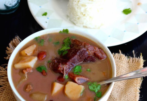 Sopa de Frijoles con Carne (Beans and Beef Soup) |mycolombianrecipes.com