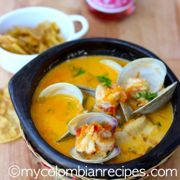 Cazuela de Mariscos Colombiana (Seafood Stew) |mycolombianrecipes.com