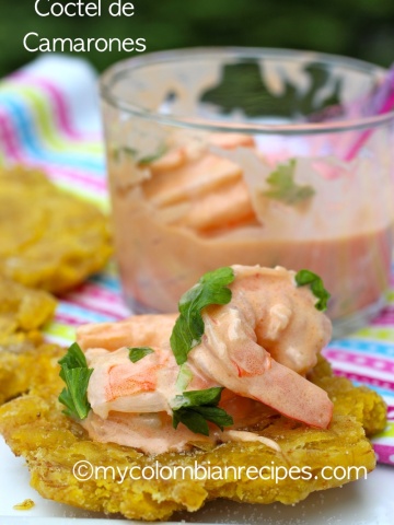 Coctel de Camarones (Shrimp Cocktail) |mycolombianrecipes.com