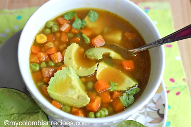 Receta de Sopa de pollo con verduras