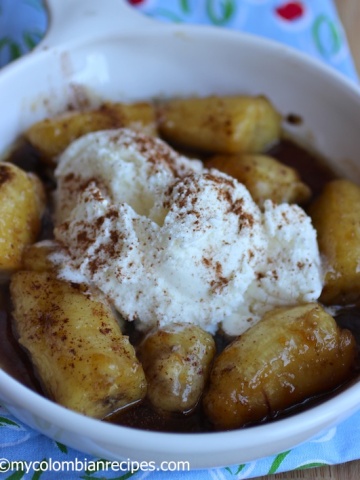 Bananos Calados Colombianos (Fried Bananas) |mycolombianrecipes.com