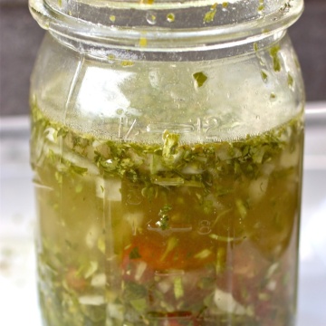 Ají Picante (Colombian-Style Hot Sauce)|mycolombianrecipes.com