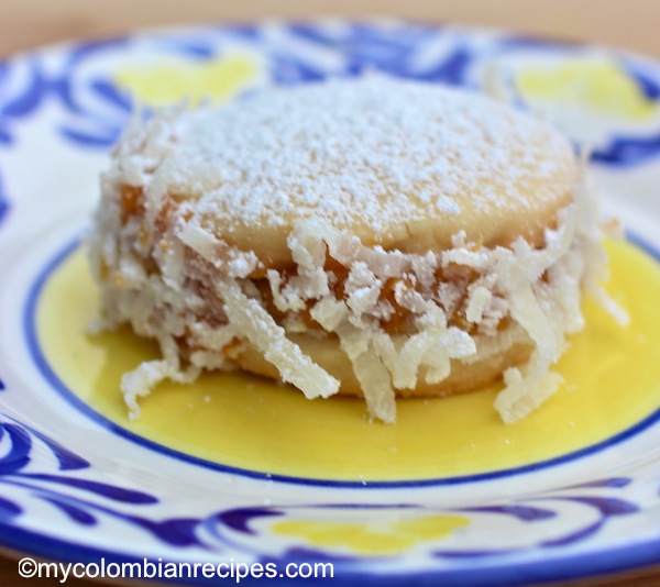 Alfajores (Dulce de Leche Cookie Sandwich)