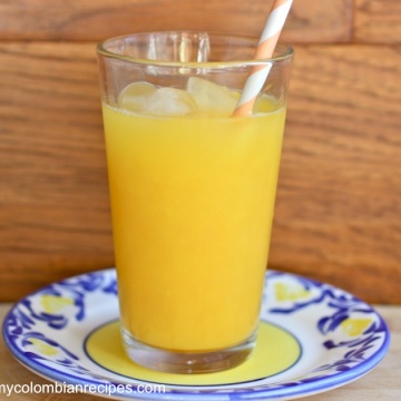 Mango Juice (jugo de Mango)|mycolombianrecipes.com