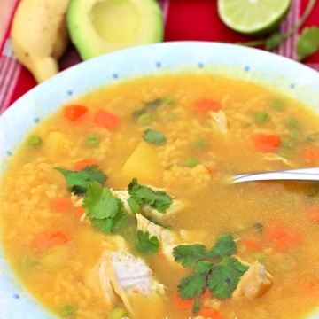 Sopa de Arroz con Pollo-Colombian Chicken and Rice Soup |mycolombianrecipes.com