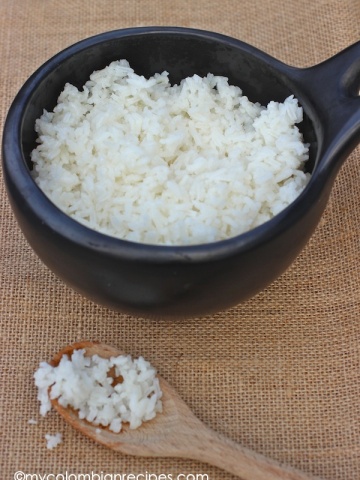 Arroz Blanco (White Rice)|mycolombianrecipes.com