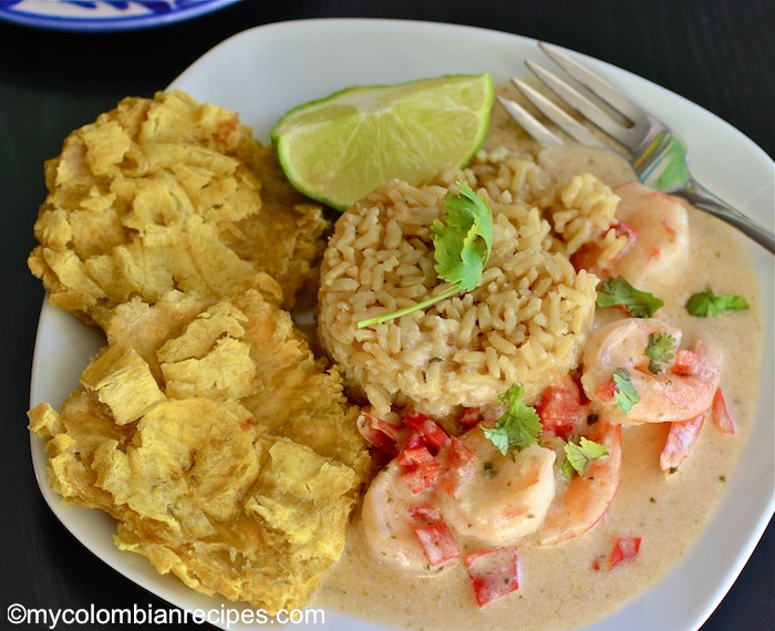 Camarones a la Criolla con Coco (Creole and Coconut Shrimp) 