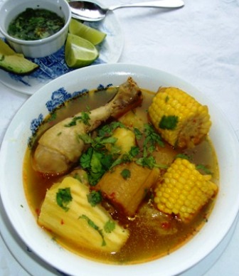 Sancocho de Gallina o Pollo