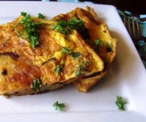 Tortilla Española (Spanish Omelett) |mycolombianrecipes.com