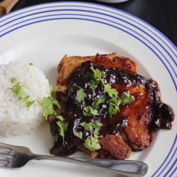 Chuletas de Cerdo con Salsa de Ciruelas