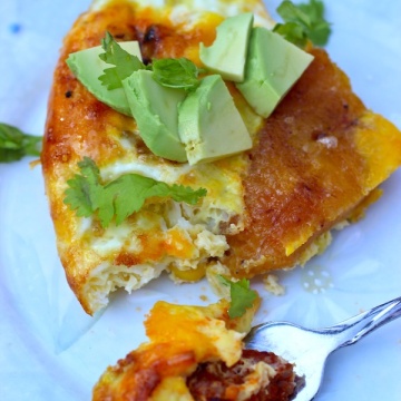 Tortilla Paisa o Antioqueña (Ripe Plantain and Chorizo Omelette) |mycolombianrecipes.comd