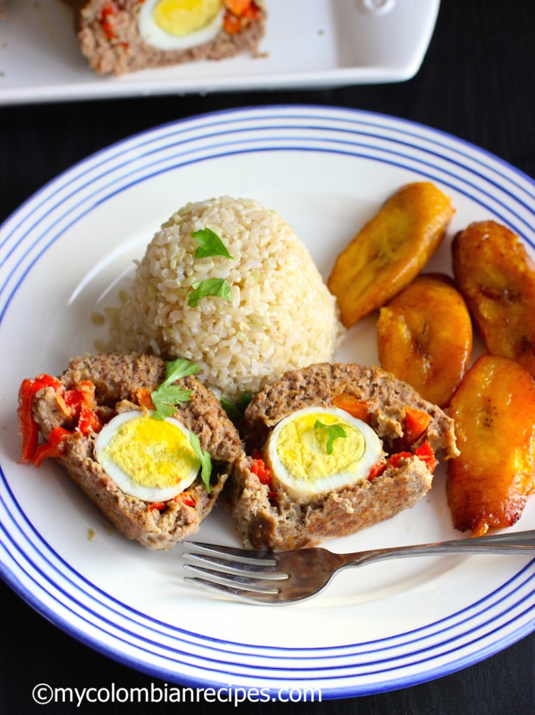 Colombian Style Stuffed Meatloaf (Albondigón Colombiano) |mycolombianrecipes.com