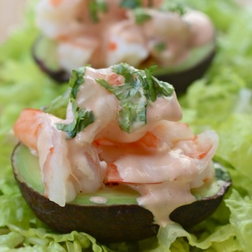 Avpcado Stuffed with Shrimp