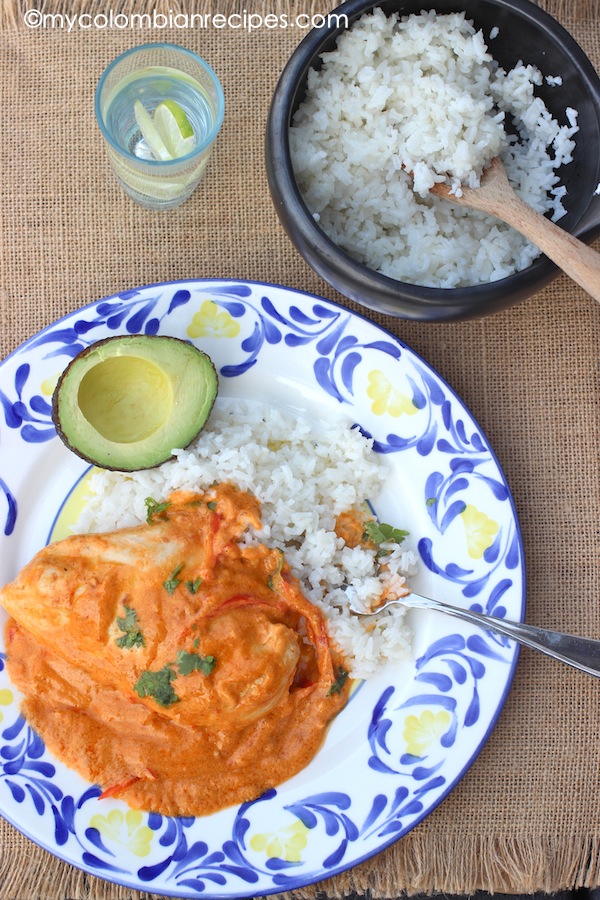 Pollo con Leche de Coco Colombiano