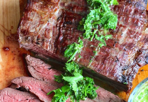 Steak with Chimichurri Sauce (Carne con Chimichurri) |mycolombianrecipes.com