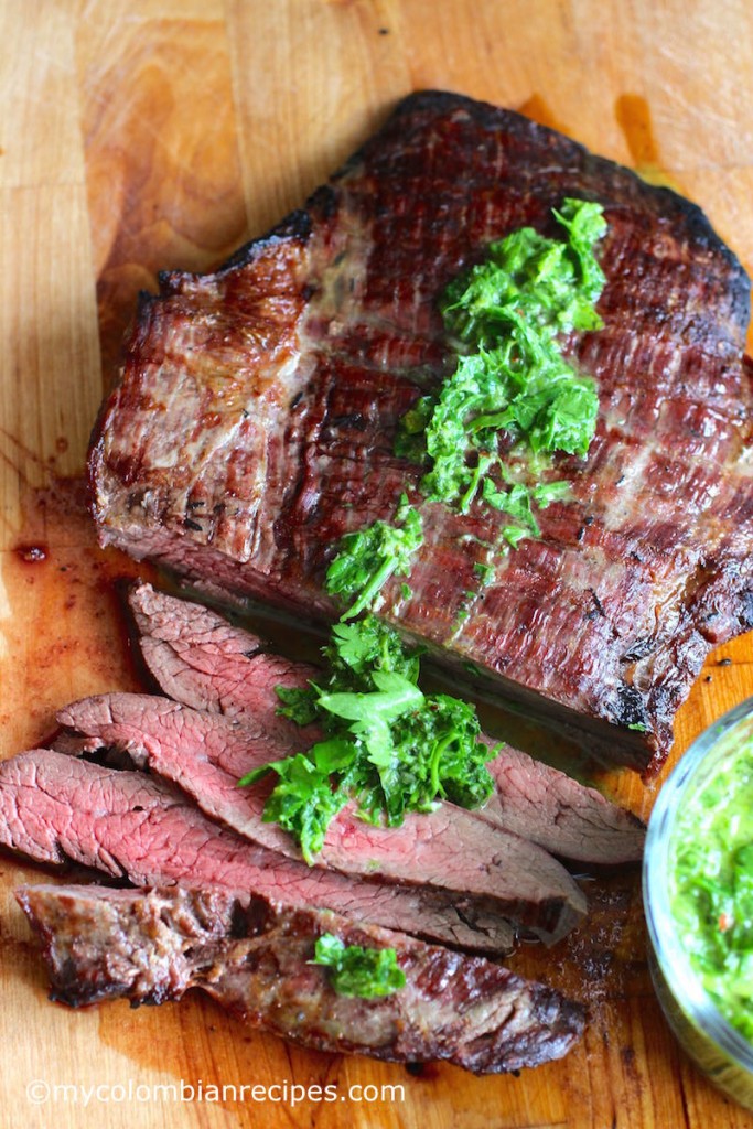 Steak with Chimichurri Sauce (Carne con Chimichurri) |mycolombianrecipes.com