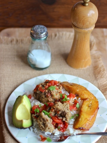 Colombian-Style Meatballs (Albondigas Colombianas) |mycolombianrecipes.com