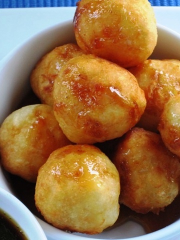 Bolitas De Yuca Con Melado