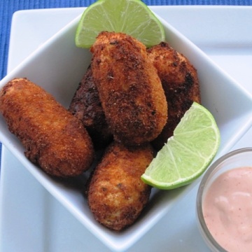 Croquetas de Yuca (Cassava Croquettes)