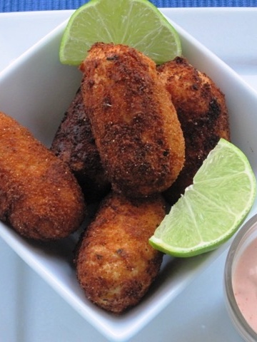 Croquetas de Yuca (Cassava Croquettes)