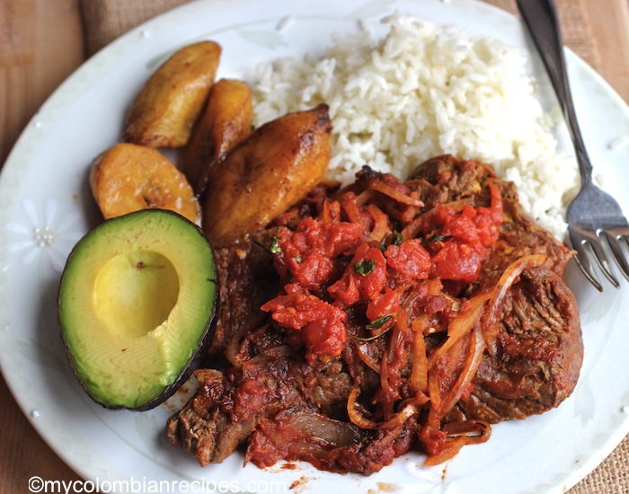 Bistec a la Criolla ( Colombian -Style Creole Steak)