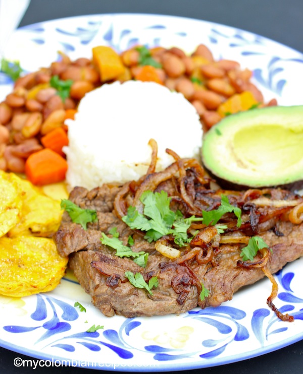 Bistec Encebollado ( Colombian-Steak with Onion Sauce)