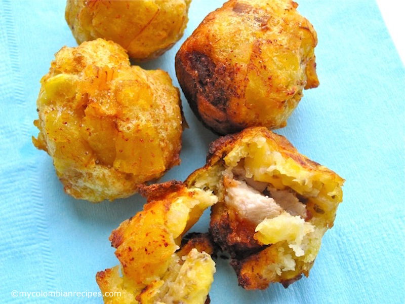 Marranitas o Puerquitas (Plantain and Pork Fritters)|mycolombianrecipes.com