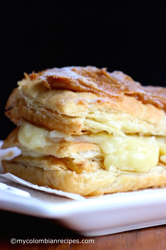 Millefeuille with Arequipe (Colombian Dulce de Leche Pastry) |mycolombianrecipes.com