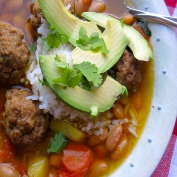 Canary Beans With Meatballs