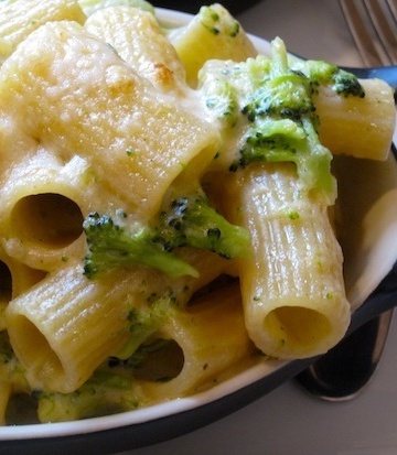 Pasta With Broccoli And Cheese