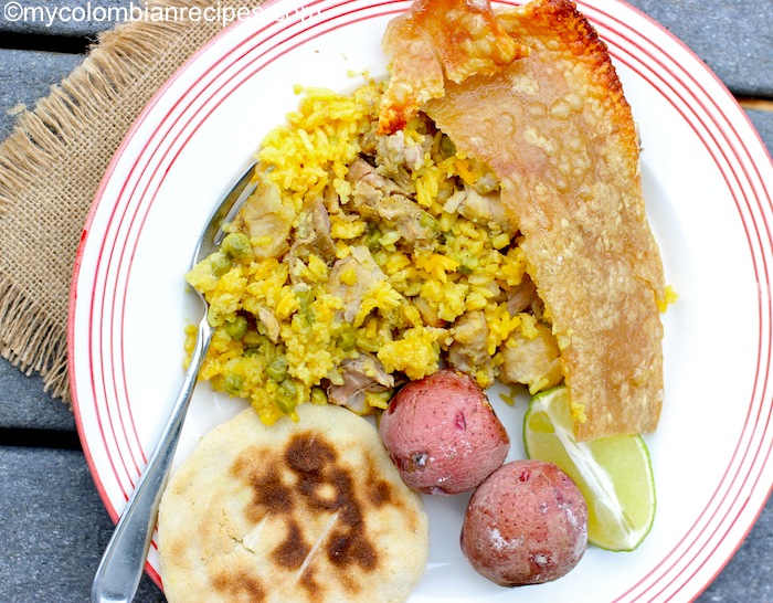 Lechona. La lechona es un plato típico de la región colombiana del Tolima Grande.