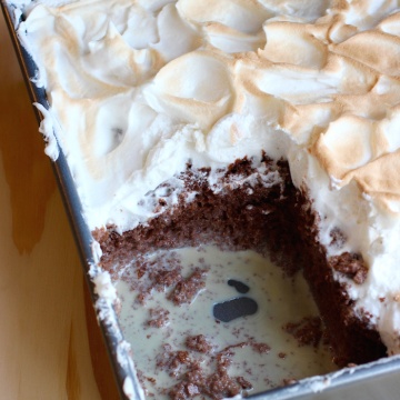 Torta de Tres Leches de Chocolate (Three Milks Chocolate Cake) |mycolombianrecipes.com