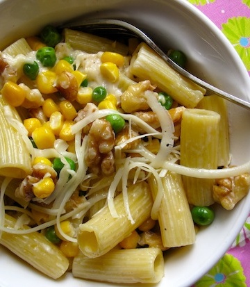 Pasta With Walnuts And Vegetables